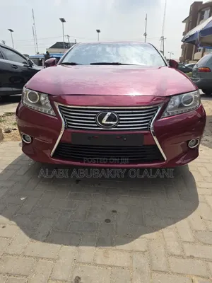 Lexus ES 2014 Red