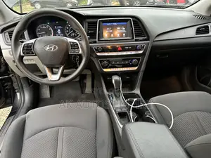 Hyundai Sonata SE 2019 Black