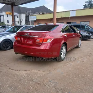 Lexus ES 2012 Red