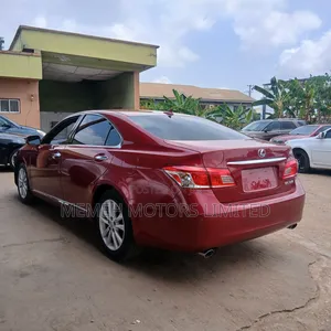 Lexus ES 2012 Red
