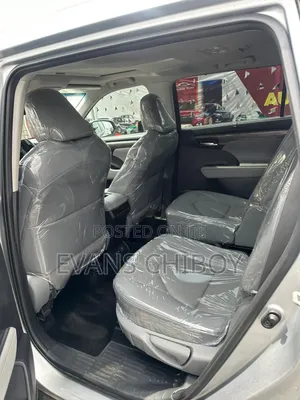 Toyota Highlander Limited 2021 Silver