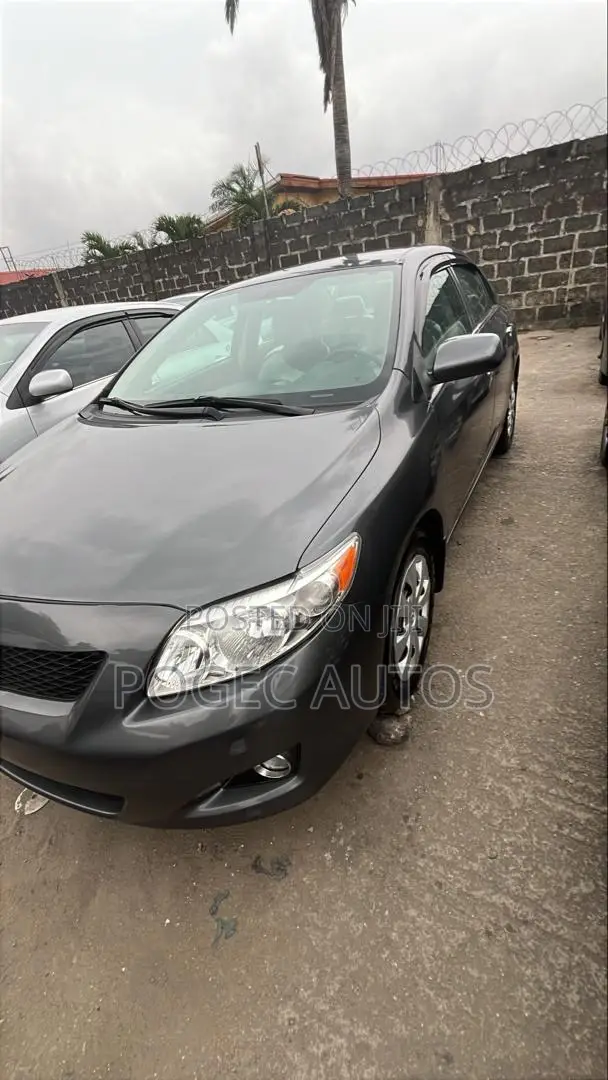 Toyota Corolla 2009 Gray
