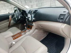 Toyota Highlander Limited 2009 White