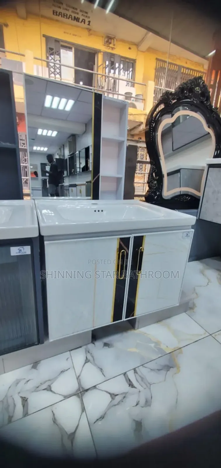 Exclusive Cabinet With Basine