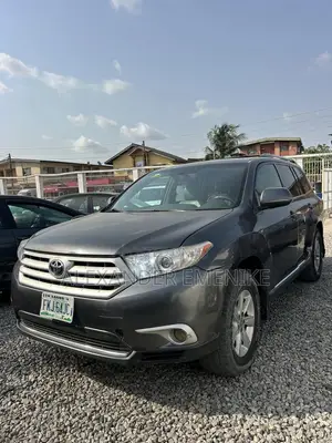 Toyota Highlander 2012 Gray