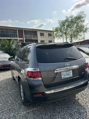 Toyota Highlander 2012 Gray