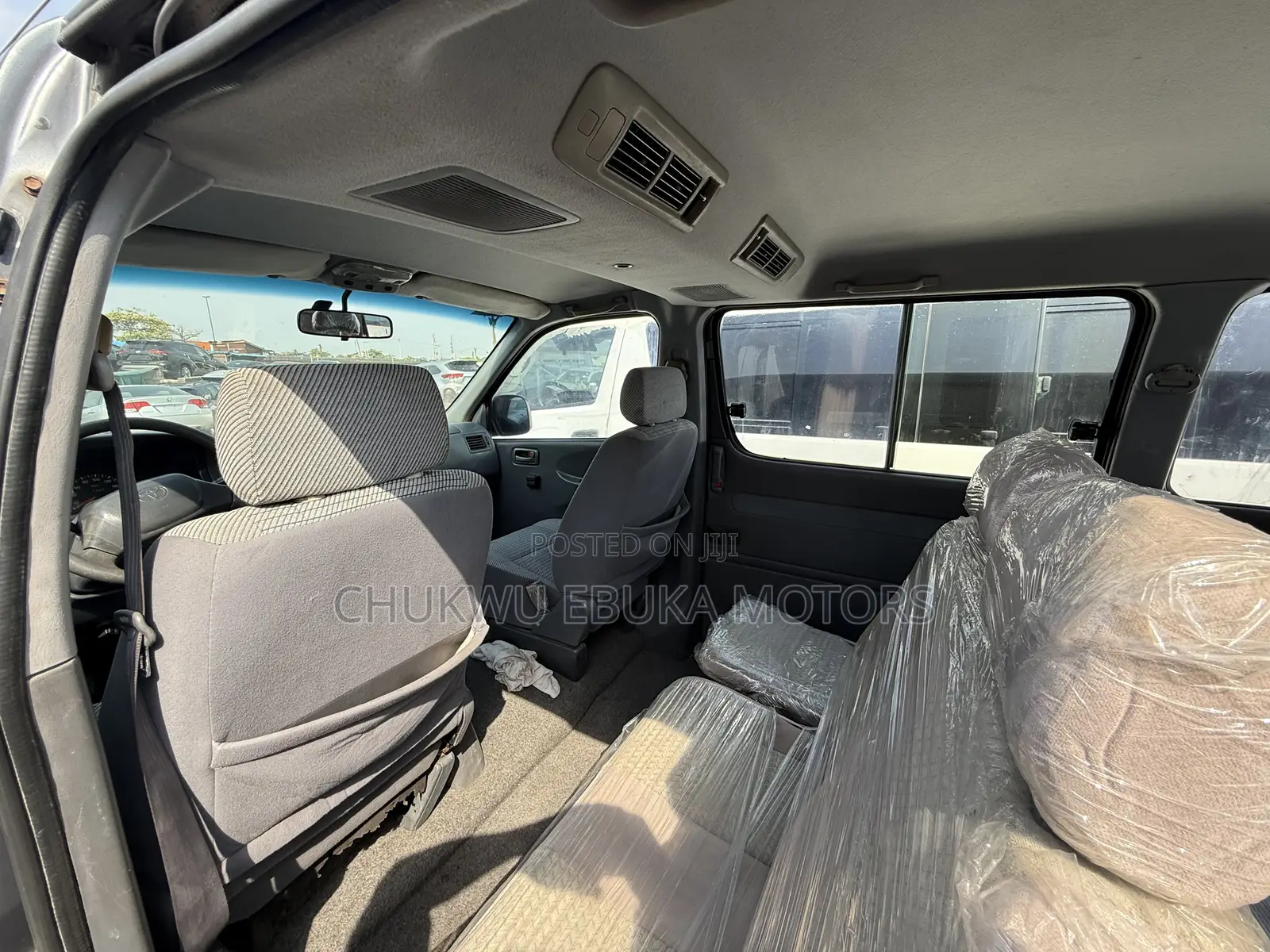 Toyota HiAce 2002 Blue