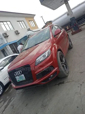 Audi Q7 3.0T Premium quattro 4dr SUV AWD (3.0L 6cyl S/C 8A) 2014 Red