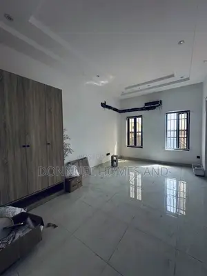 3bdrm Apartment in Lekki for rent