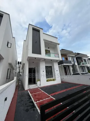 5bdrm Duplex in Estate, Ado / Ajah for sale