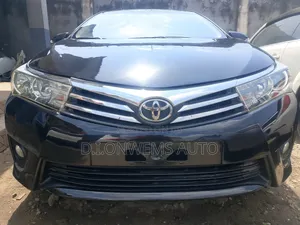 Toyota Corolla LE 4dr Sedan (1.8L 4cyl CVT) 2016 Black