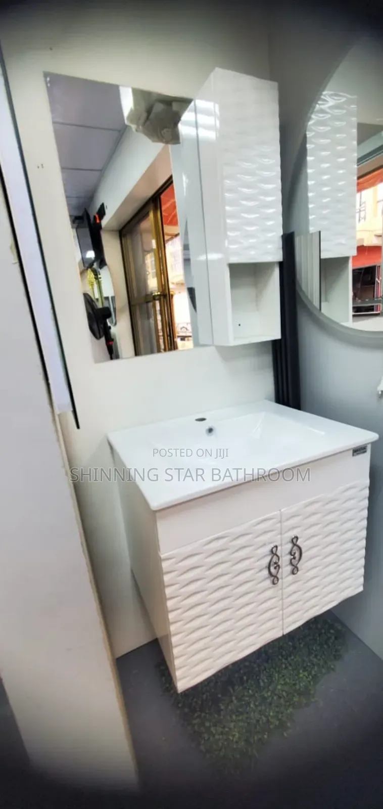 Luxury Dining Cabinet With Mirror Set