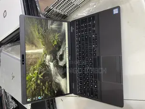 Laptop Dell Latitude 5501 16GB Intel Core i5 SSD 256GB