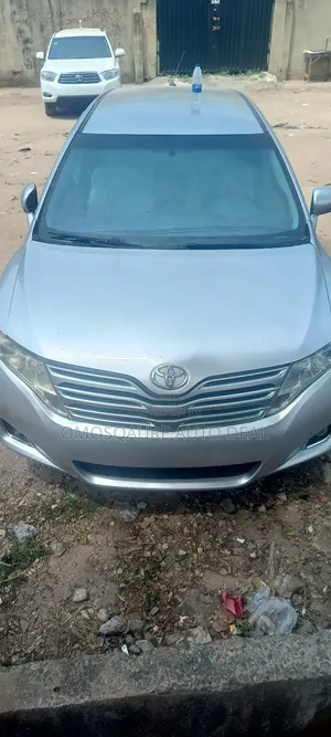 Toyota Venza AWD 2010 Silver