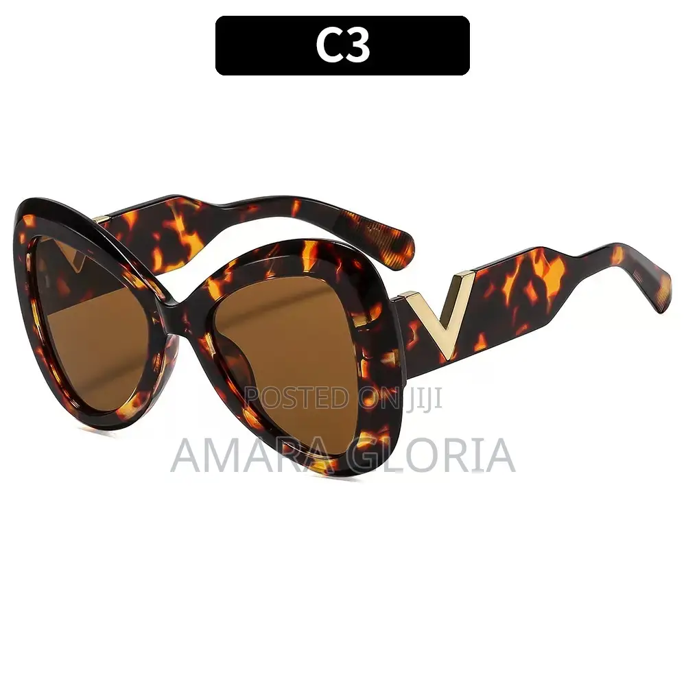 Butterfly Large Frame v Sunglasses