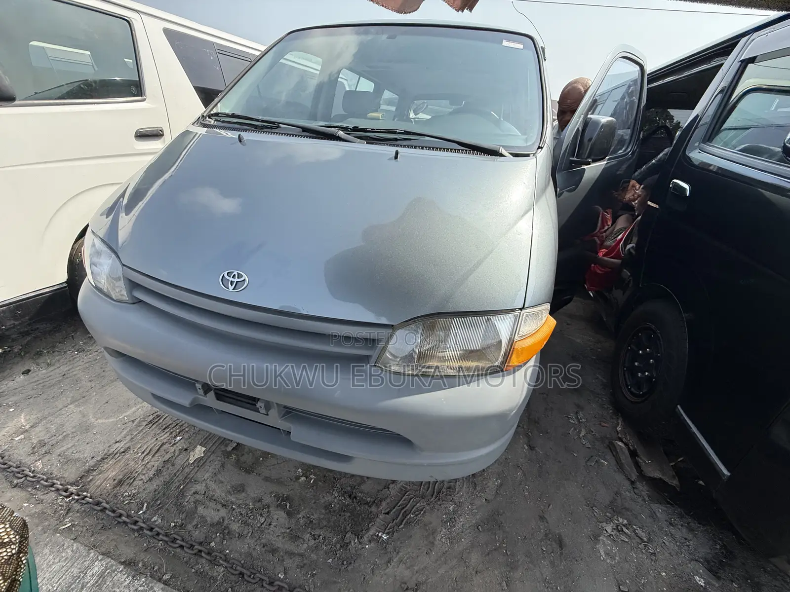 Toyota HiAce 2002 Blue