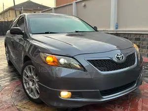 Toyota Camry SE V6 4dr Sedan (3.5L 6cyl 6AM) 2007 Gray