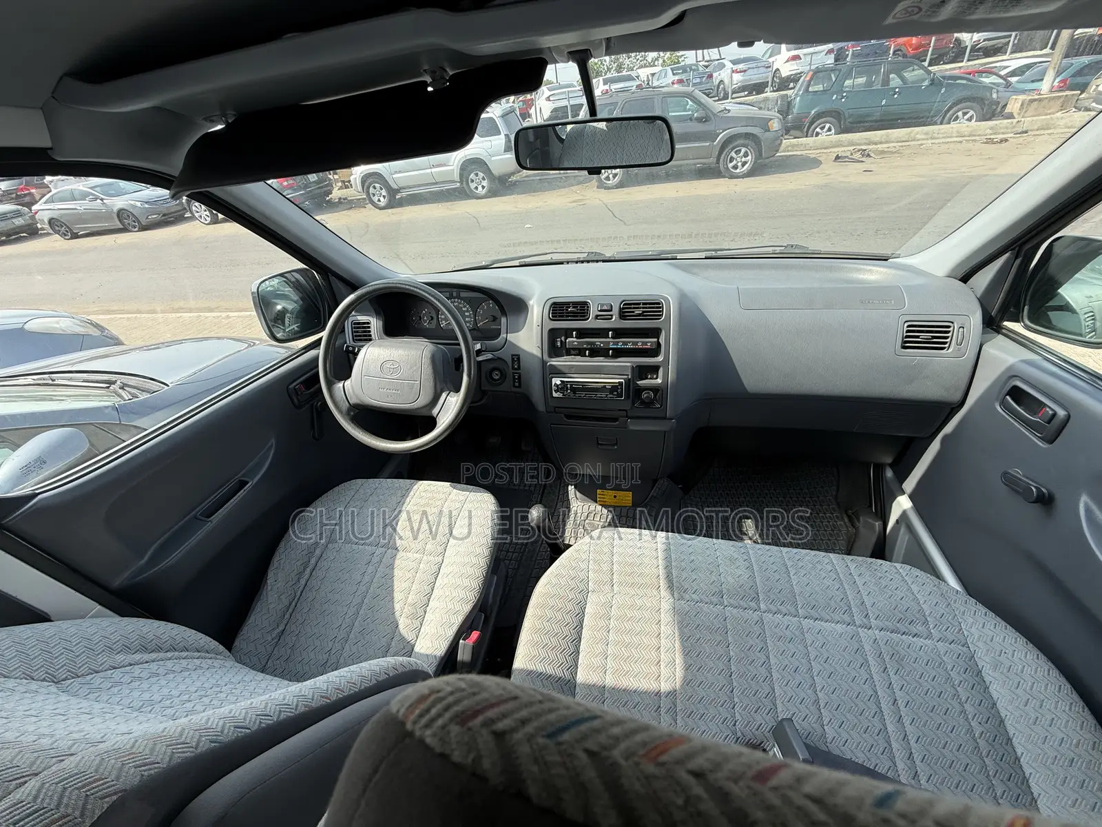 Toyota HiAce 2004 Silver