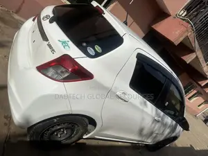 Toyota Yaris 2011 White