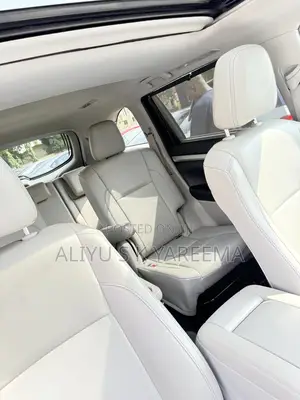 Toyota Highlander XLE 2019 Silver