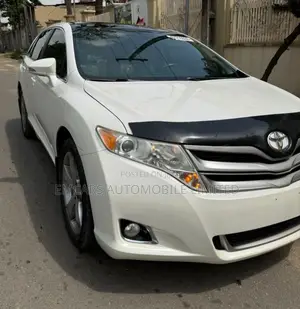 Toyota Venza V6 AWD 2012 White