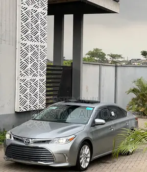 Toyota Avalon Limited 4dr Sedan (3.5L 6cyl 6A) 2015 Gray