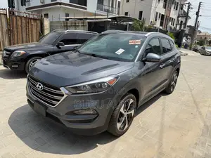 Hyundai Tucson Limited AWD 2016 Gray