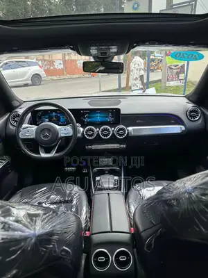 Mercedes-Benz GLB-Class GLB 250 4MATIC 2020 Silver