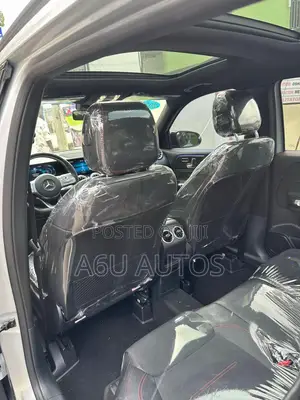 Mercedes-Benz GLB-Class GLB 250 4MATIC 2020 Silver