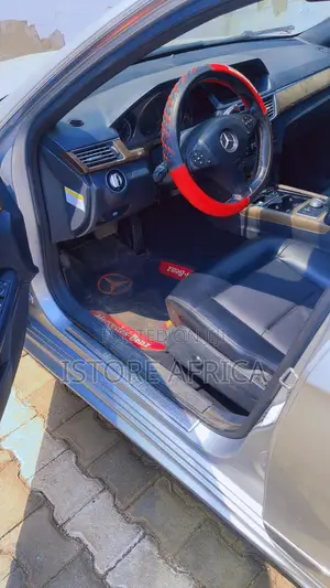 Mercedes-Benz E350 2011 Gray