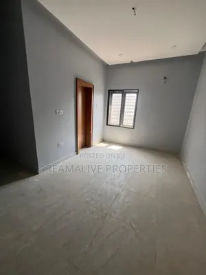 3bdrm Apartment in An Estate, Dawaki for rent