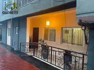 3bdrm Apartment in Chevron for rent