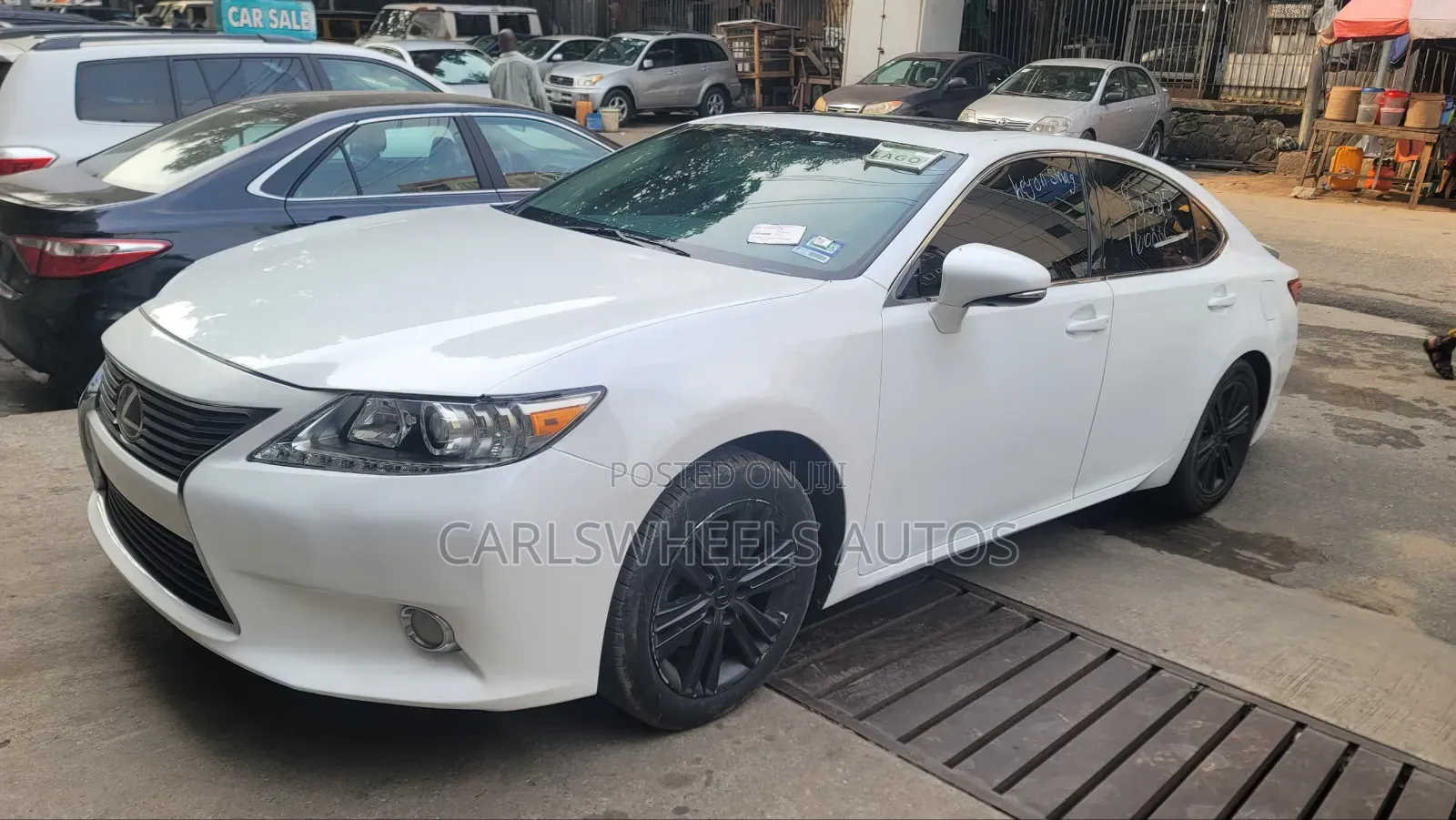 2015 Lexus Es 350 FWD - Image 1