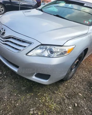Toyota Camry 2010 Silver