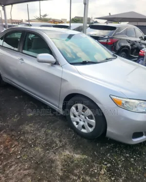 Toyota Camry 2010 Silver