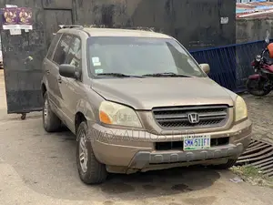 Honda Pilot 2004 Gold