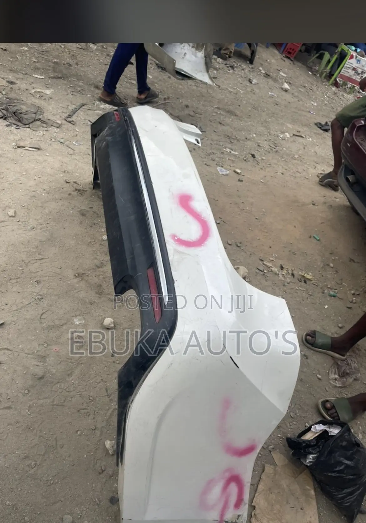 Toyota Avalon Complete Back Bumper 2017