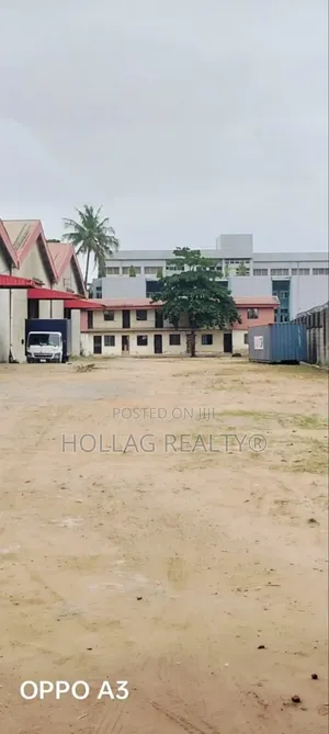 5 Bay Warehouse With Office Building on 21000 Sq MTS Land