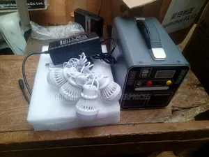 Wolftek Portable Solar Generator 650watts With 4 Bulbs