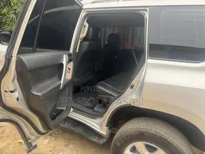 Toyota Land Cruiser Prado 4.0 Petrol TX-L 2015 Silver