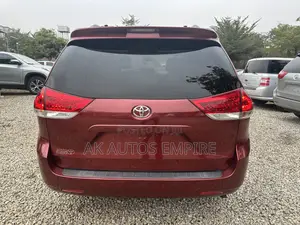 Toyota Sienna LE 8 Passenger 2012 Red
