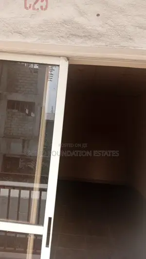 26sqm Shops at Platinum Mall, Ikota - ₦1.5million