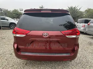 Toyota Sienna LE 8 Passenger 2012 Red