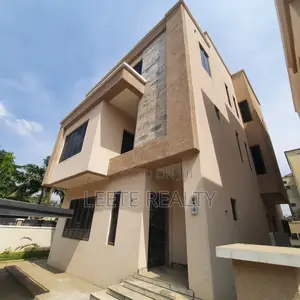 5bdrm Duplex in Zone 7 / Wuse for sale