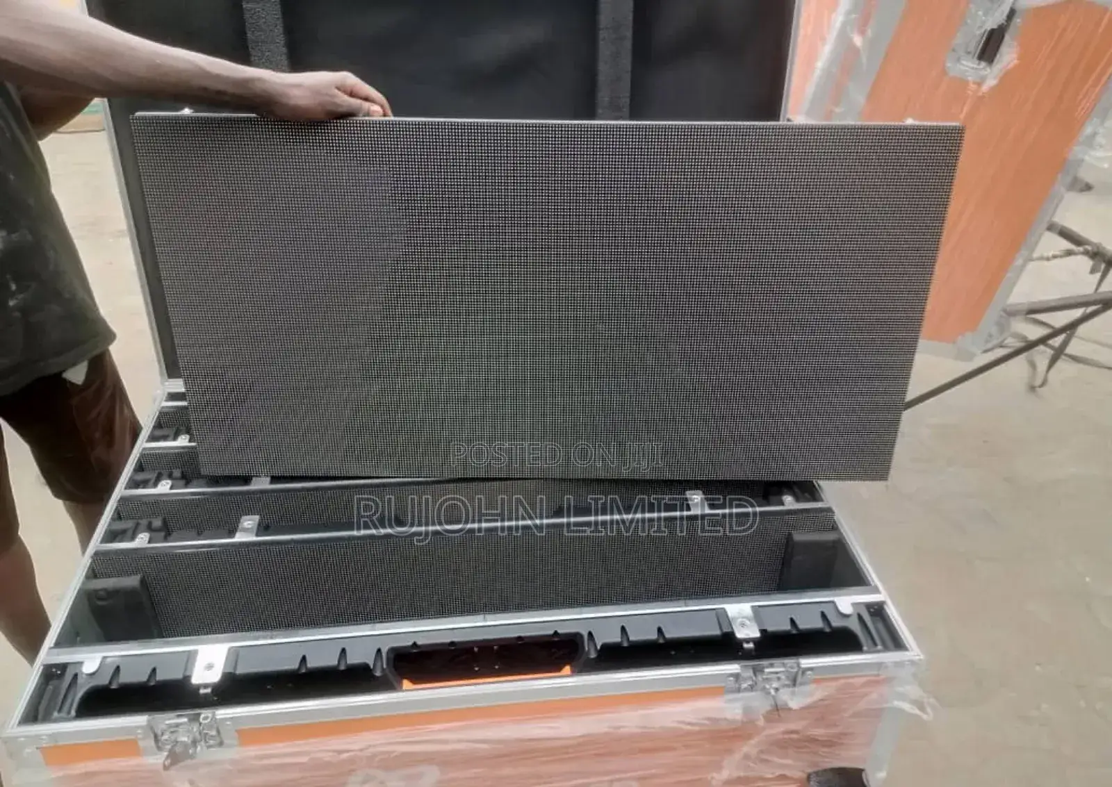 P3.91:Led Display Screen 500x1000mm Indoor Use. 1sqm