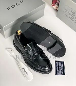 Exclusive Luxury Designer Black Shoe