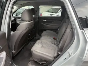 Hyundai Santa Fe SE 2.4 AWD 2019 Silver