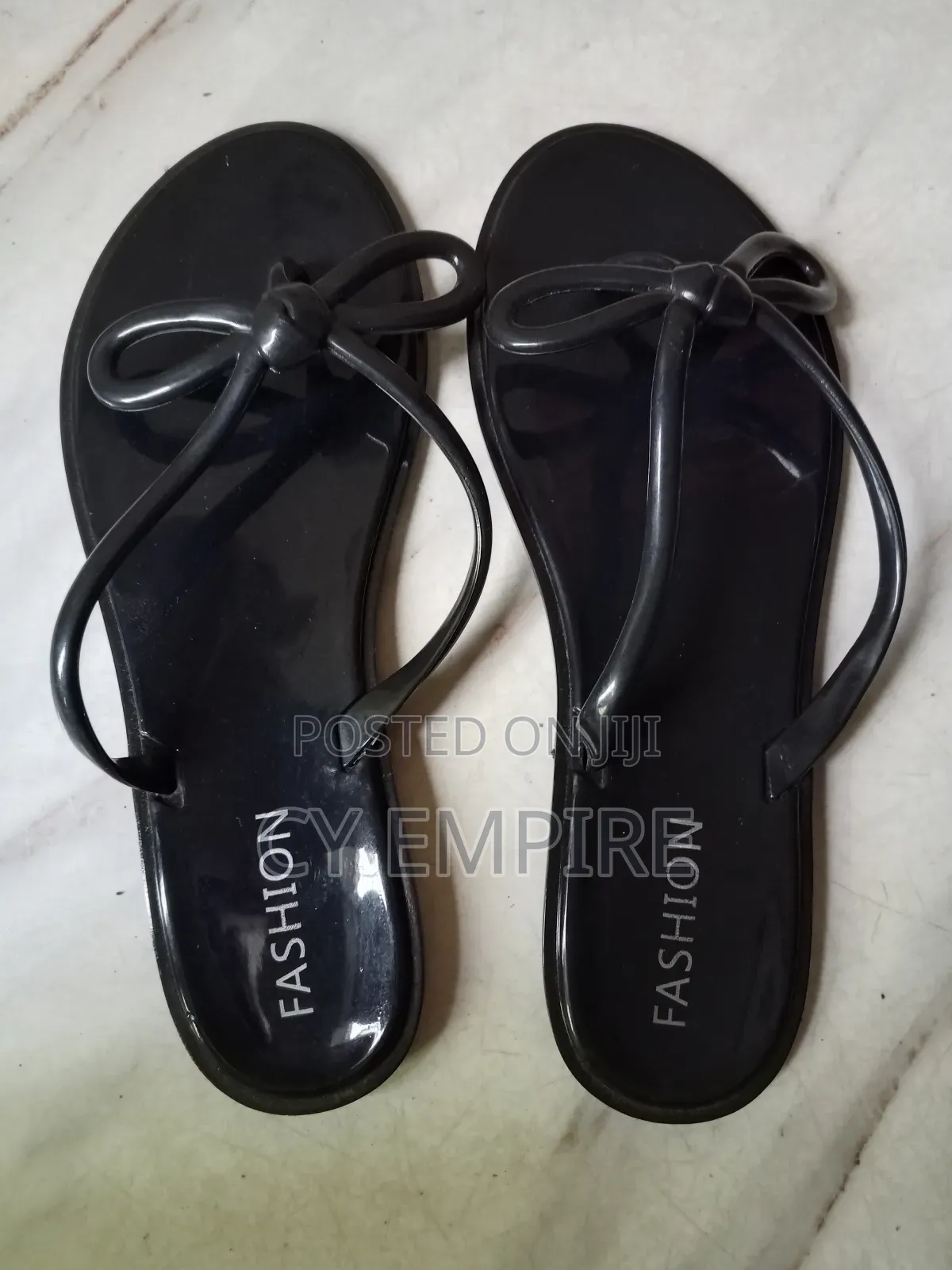 Essential Summer Jelly Flip Flop