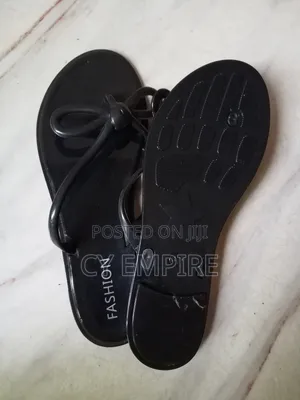 Essential Summer Jelly Flip Flop