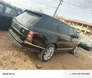 Land Rover Range Rover Vogue 2015 Black